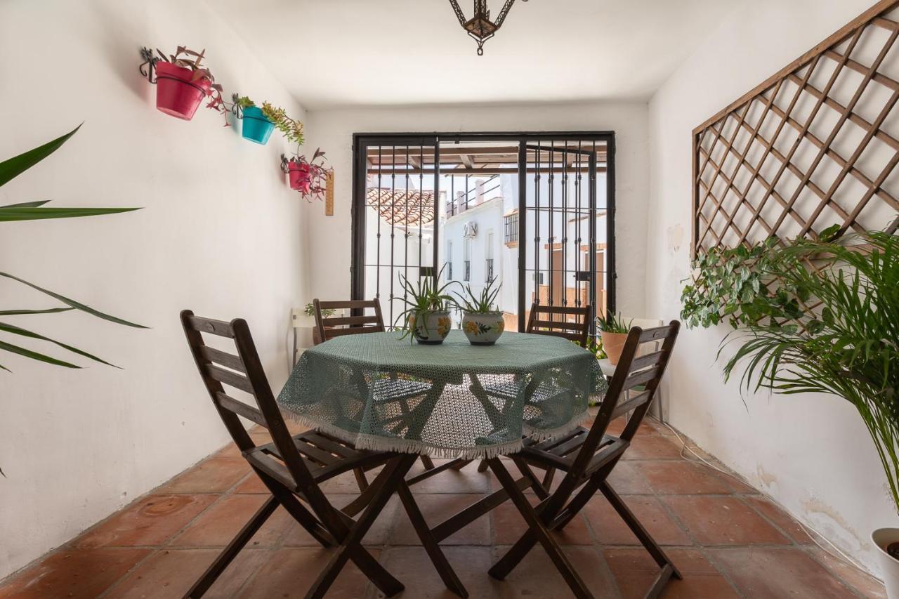 Casa Randonneur, Traditional Townhouse In Alora. Экстерьер фото