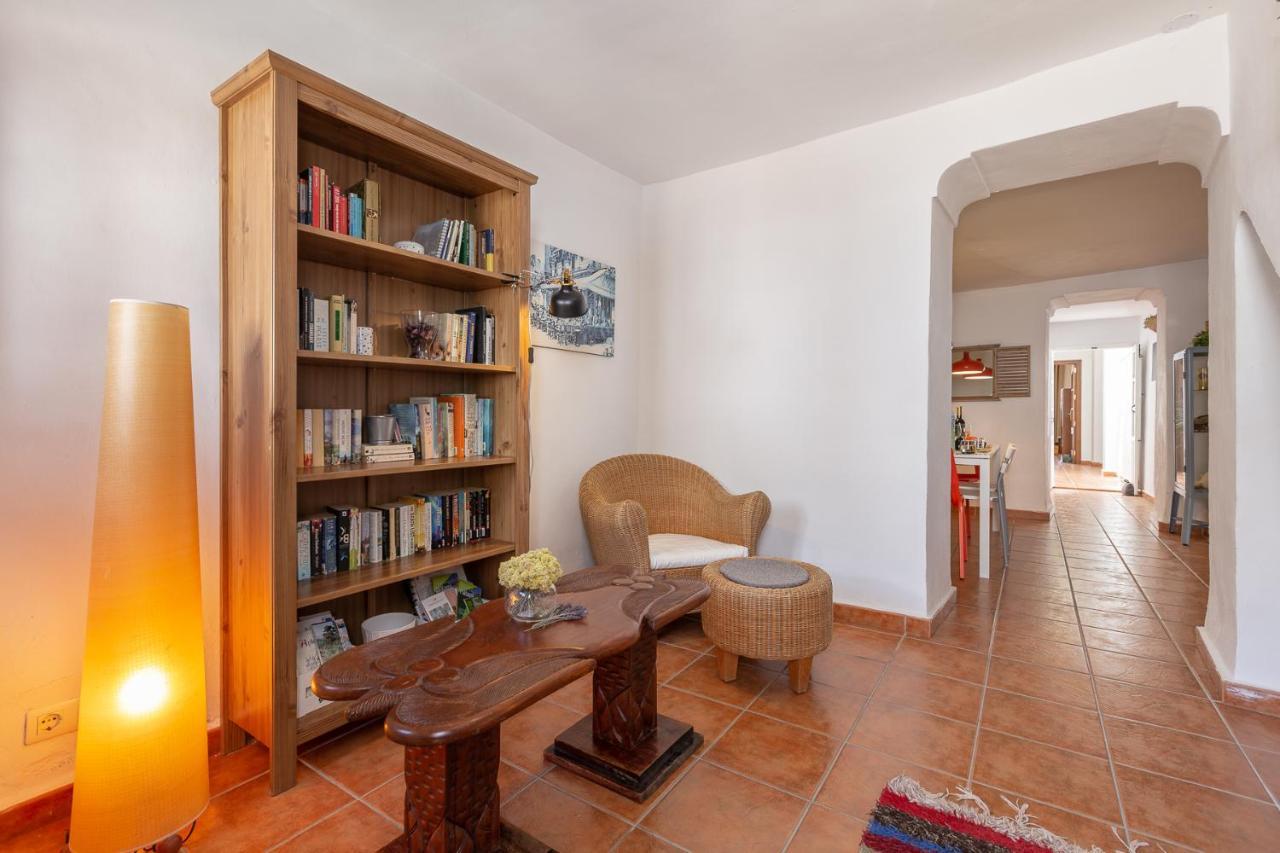 Casa Randonneur, Traditional Townhouse In Alora. Экстерьер фото